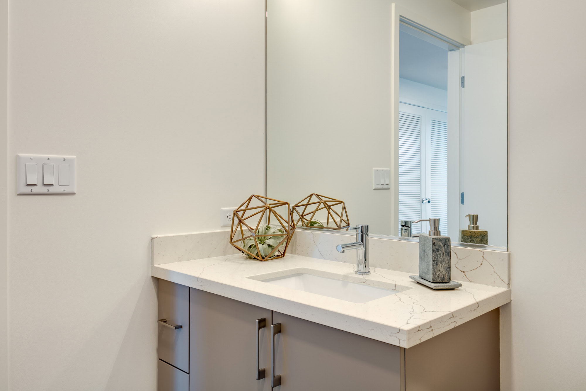 A bathroom at The Merian Apartments in San Diego, California.